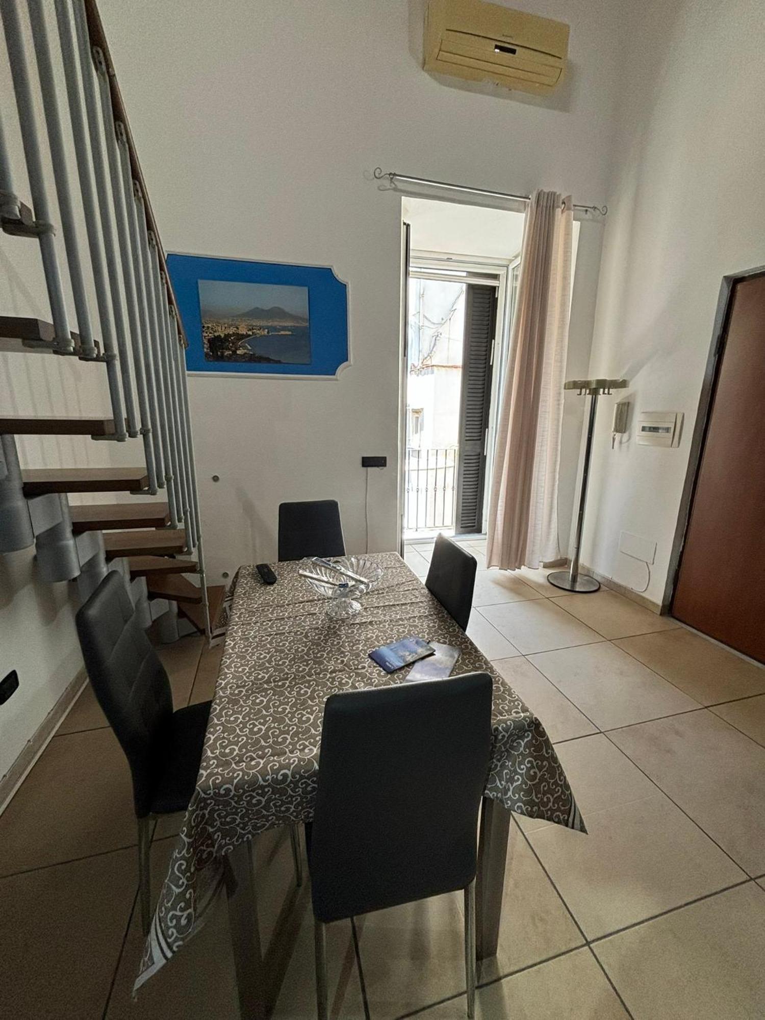 Azzurra Apartment เนเปิลส์ ภายนอก รูปภาพ