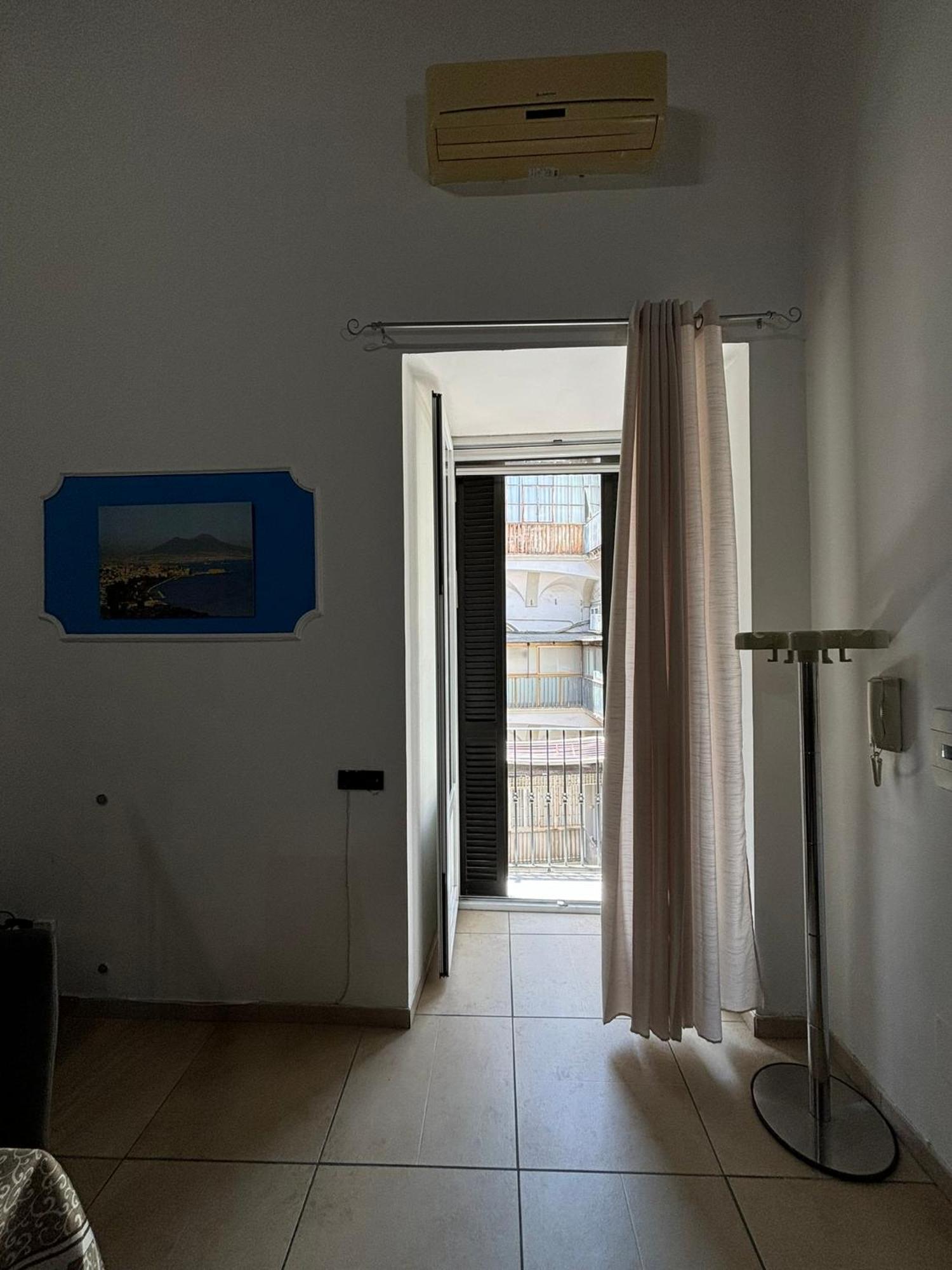 Azzurra Apartment เนเปิลส์ ภายนอก รูปภาพ